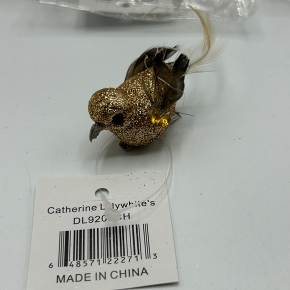 Catherine Lillywhite’s Gold Clip-On Birds – Set of 12 Glitter Decor Pieces - Picture 3 of 4